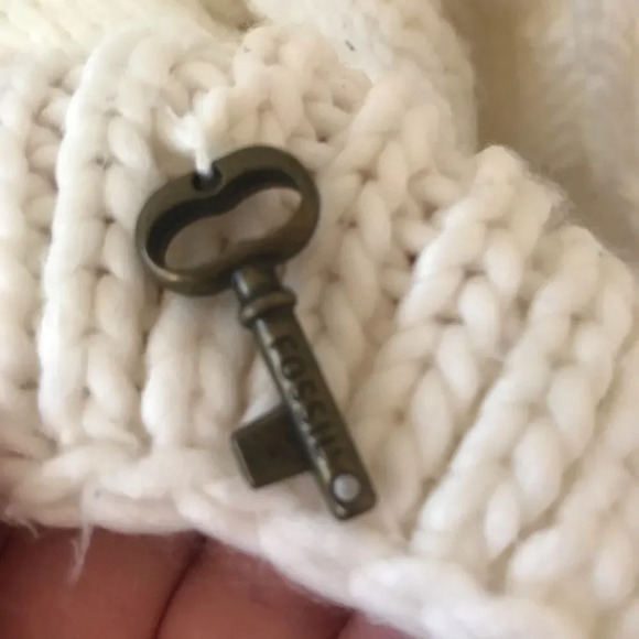 Fossil Winter White Cable Knit Scarf Cozy Warm Cabincore Lodge Ski Bunny Key - Picture 4 of 8